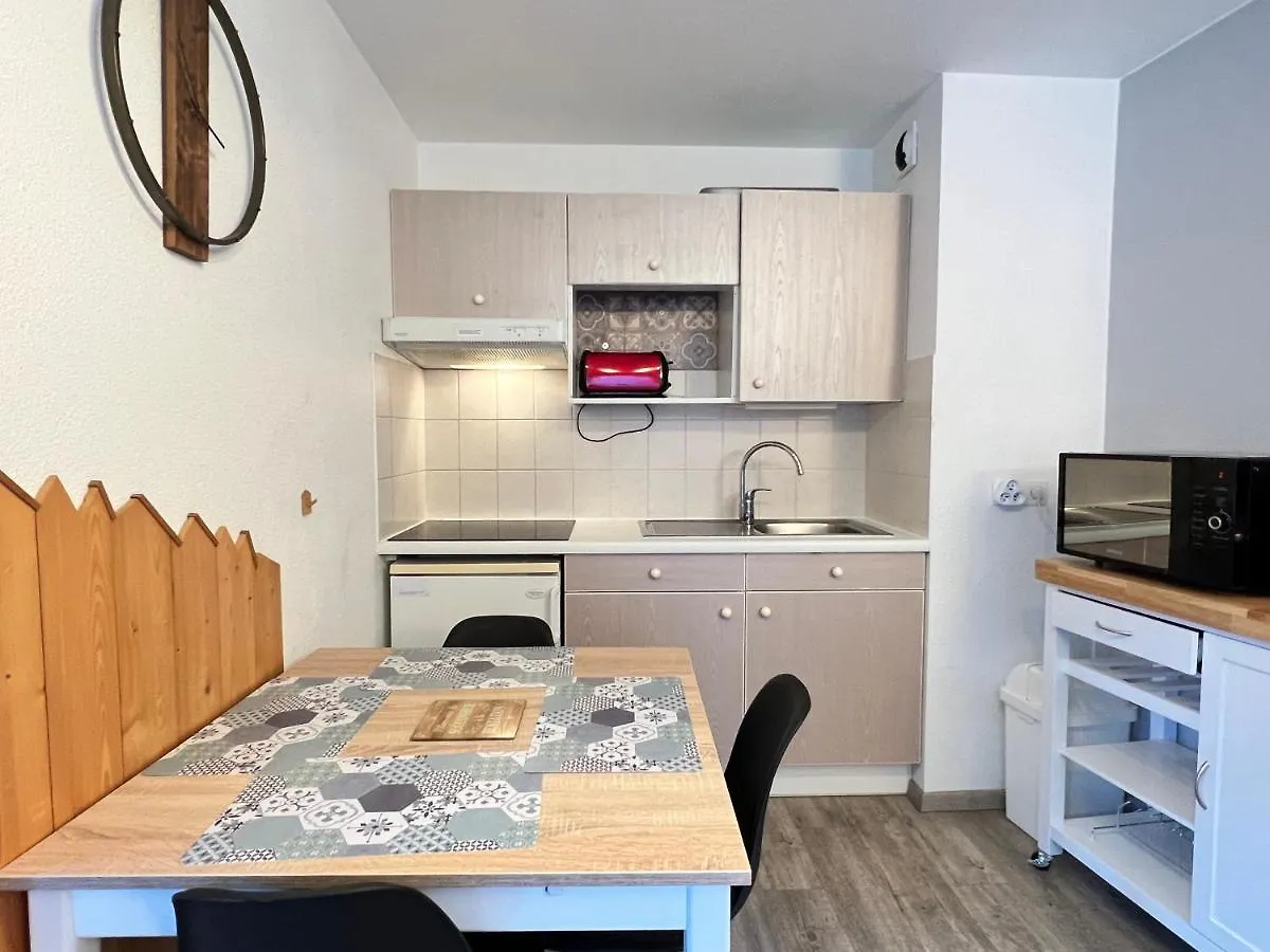 Appartement Centre ville, T2 avec terrasse et parking couvert. Cauterets